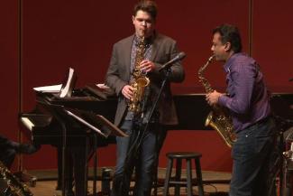 Kirby Davis (l) and Rudresh Mahanthappa playing together