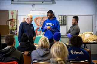 Don Frazier works with a UK Kinesiology Class