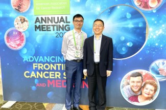 Jinghui Liu and Xiaoqi Liu. Jinghui Liu presented the paper at the annual meeting of the American Association for Cancer Research on April 17.